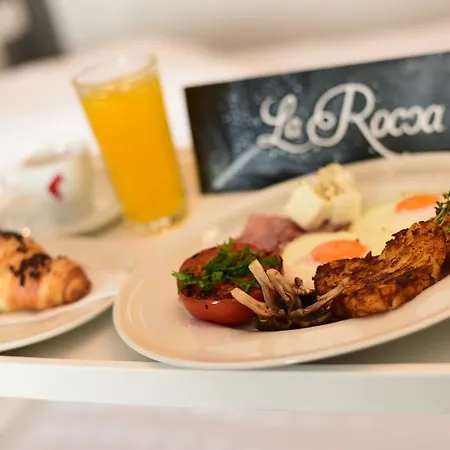 호텔 La Rocca Boutique 4*