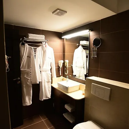 La Rocca Boutique 호텔 4*