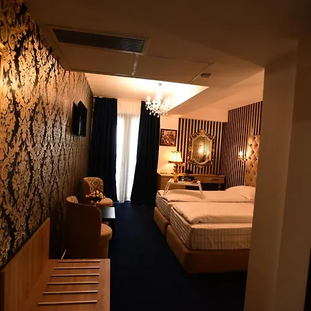 Szálloda La Rocca Boutique Craiova