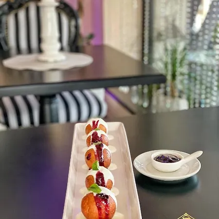 호텔 La Rocca Boutique 4*