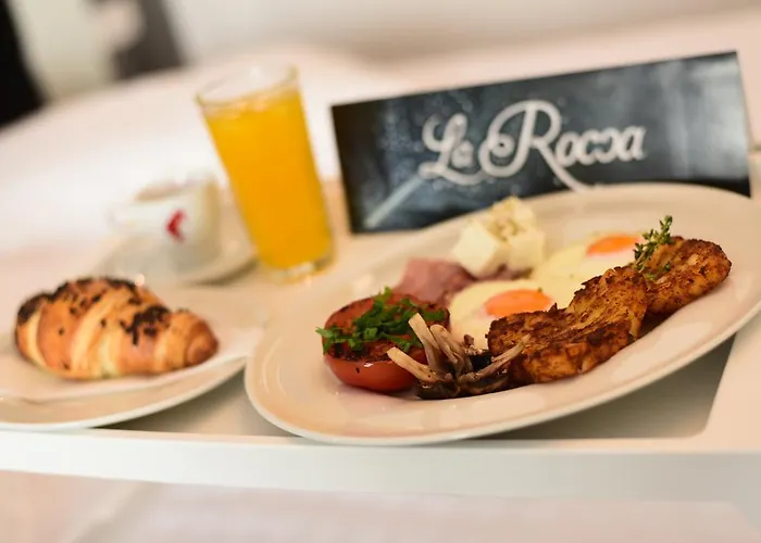 Hotel La Rocca Boutique 4*